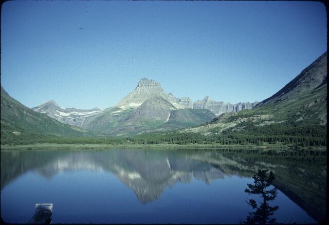 AM Many Glacier Lodge-5