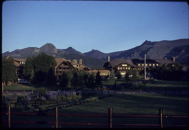 Glacier Park Lodge-2