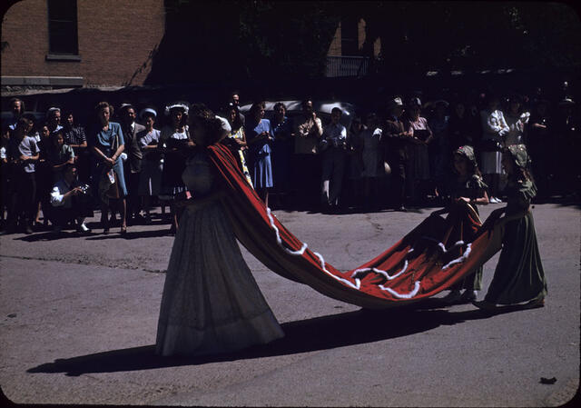 Pontifical Procession 10