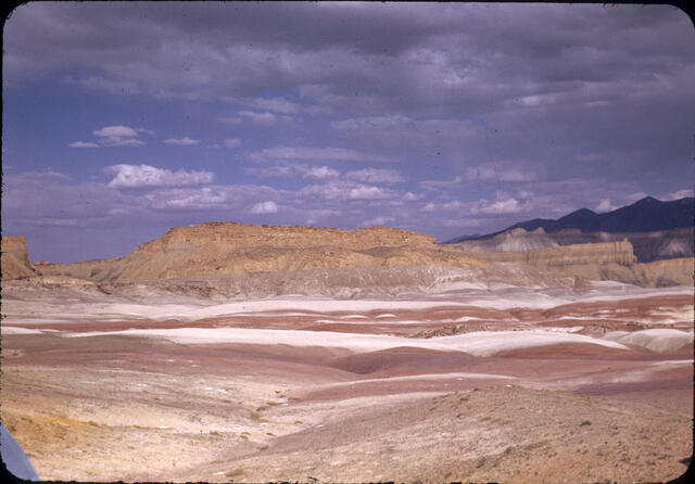 Capital Reef Monument 01