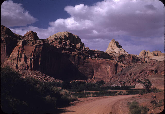 Capital Reef Monument 04