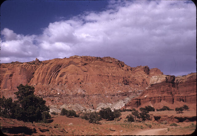 Capital Reef Monument 08